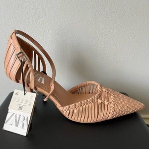 Zara nude heels. Women’s size 9. Brand new.